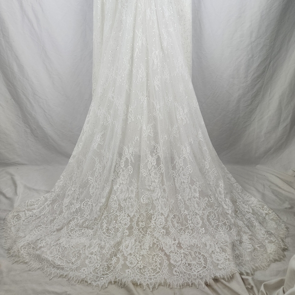 Never worn Svetlana Bridal Couture Plus Size Wedding Dress - Picture 3 of 16